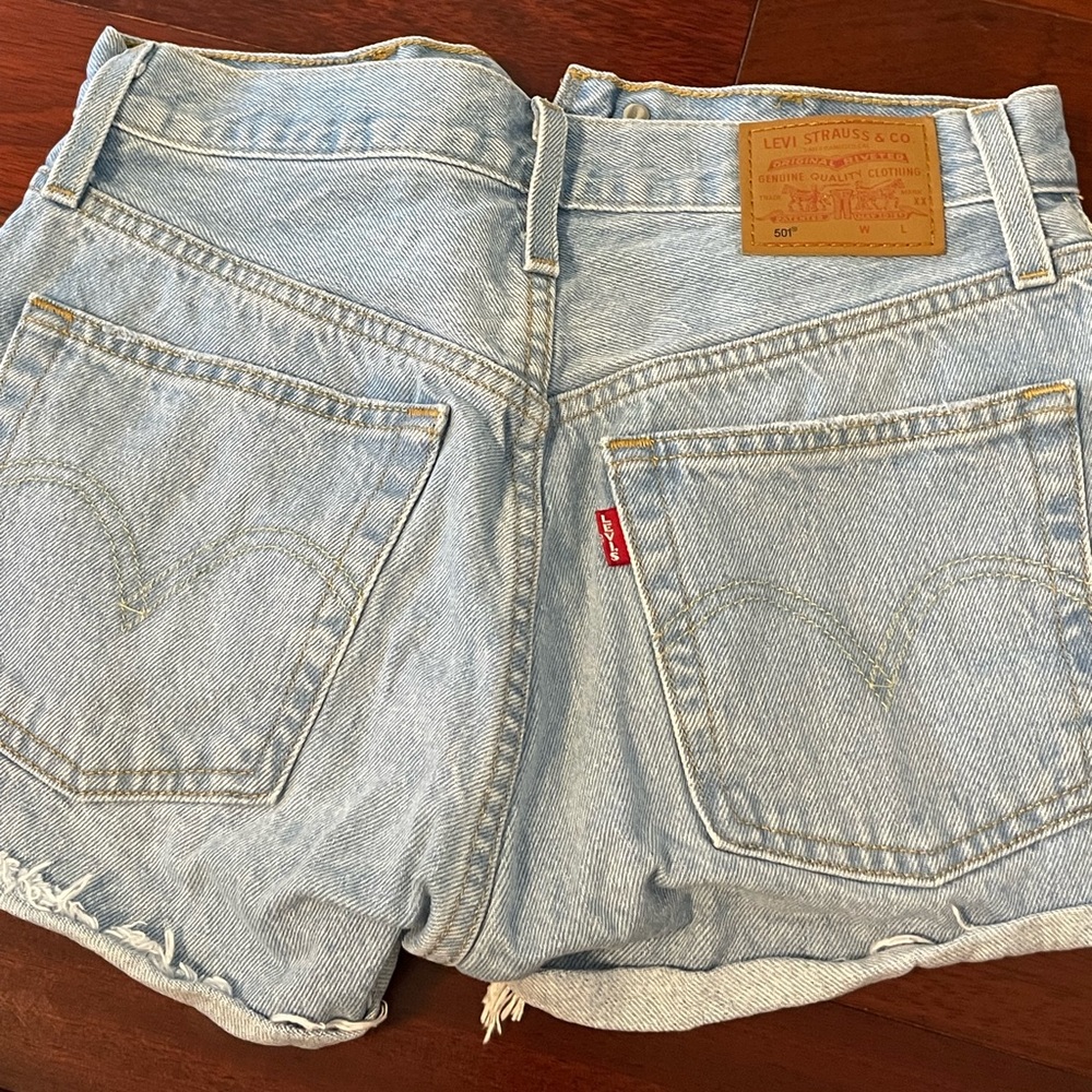 Levi’s 501 light denim shorts